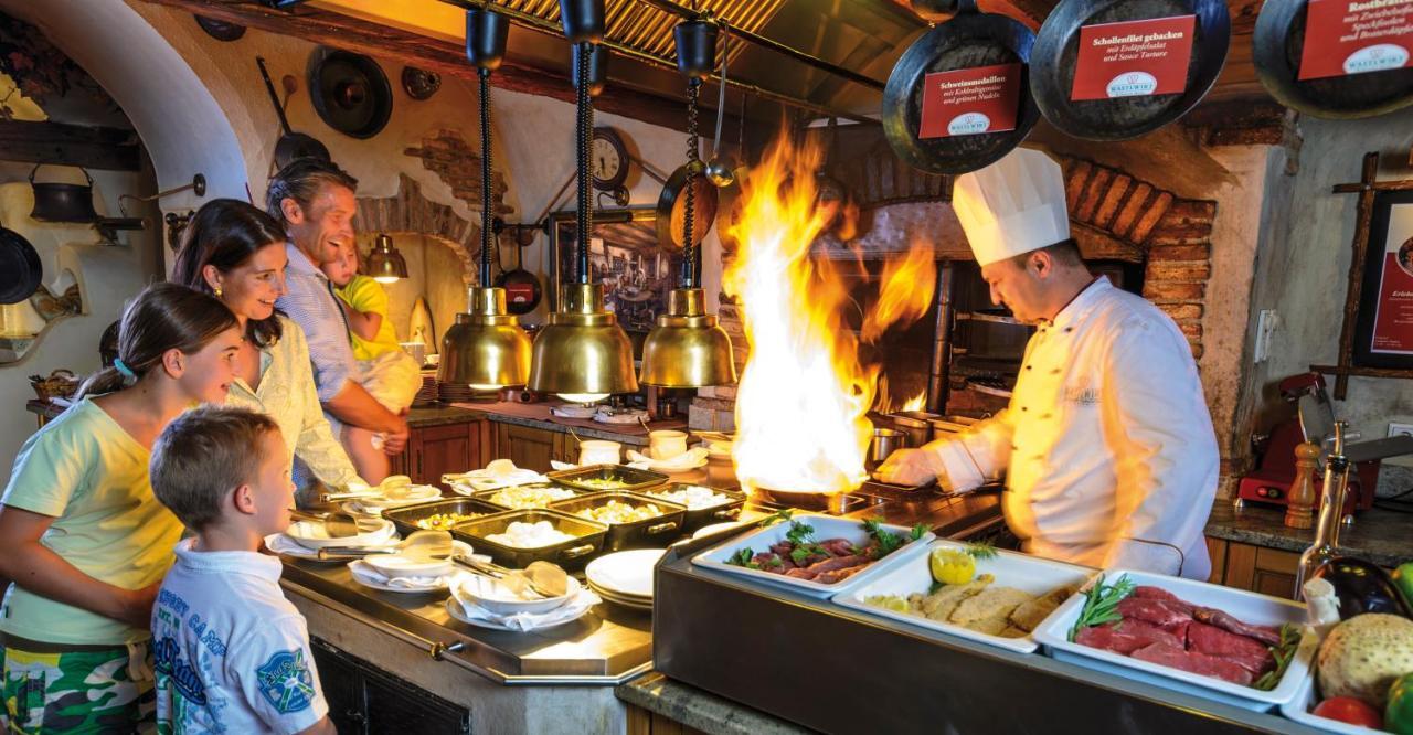 סנט מיכאל אים לונגאו Hotel & Restaurant Wastlwirt מראה חיצוני תמונה